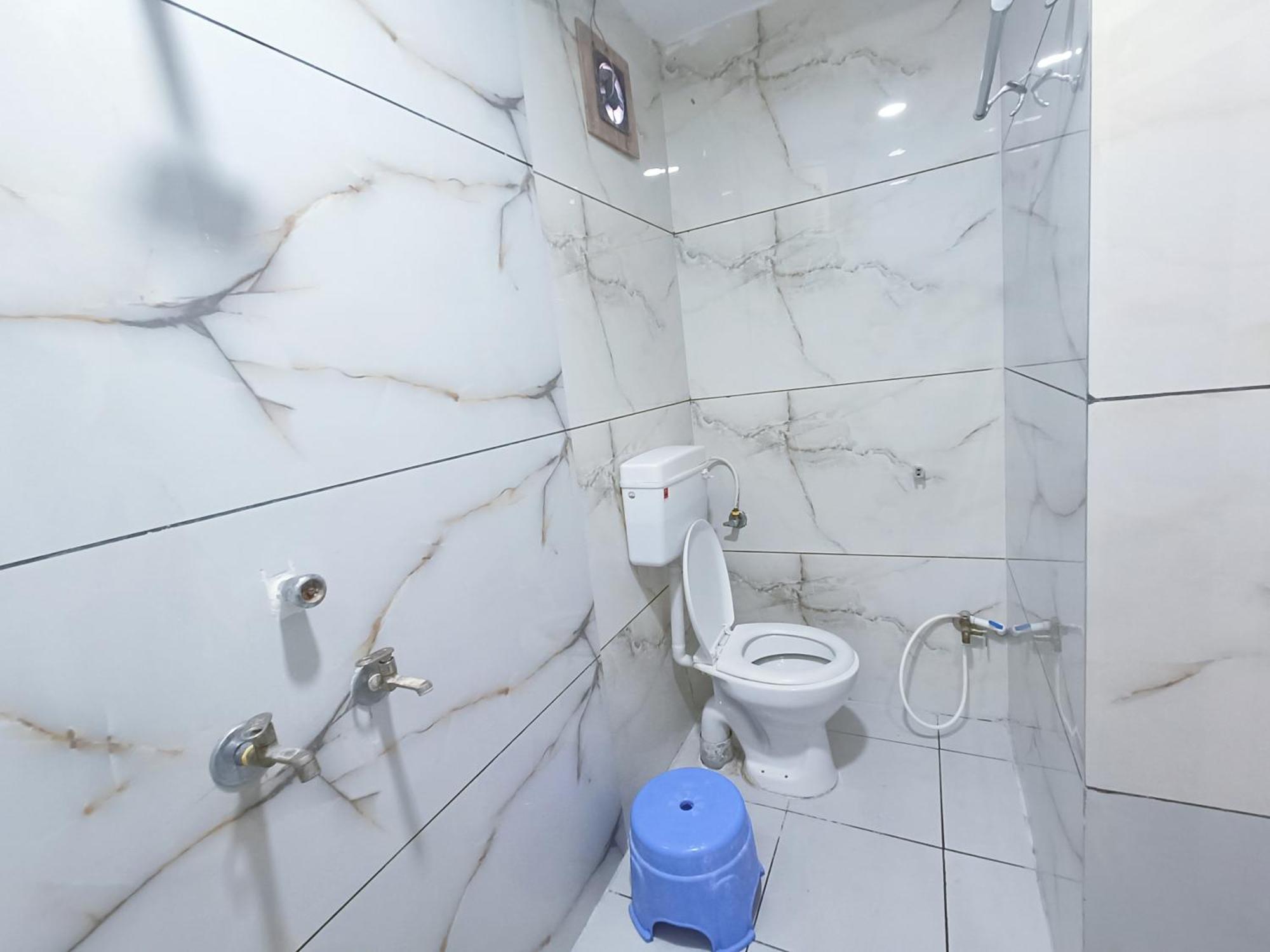 Ginger Hotels Ujjain Tower Kshipra Inn-Family Stay Airconditioned Hotel Exterior foto
