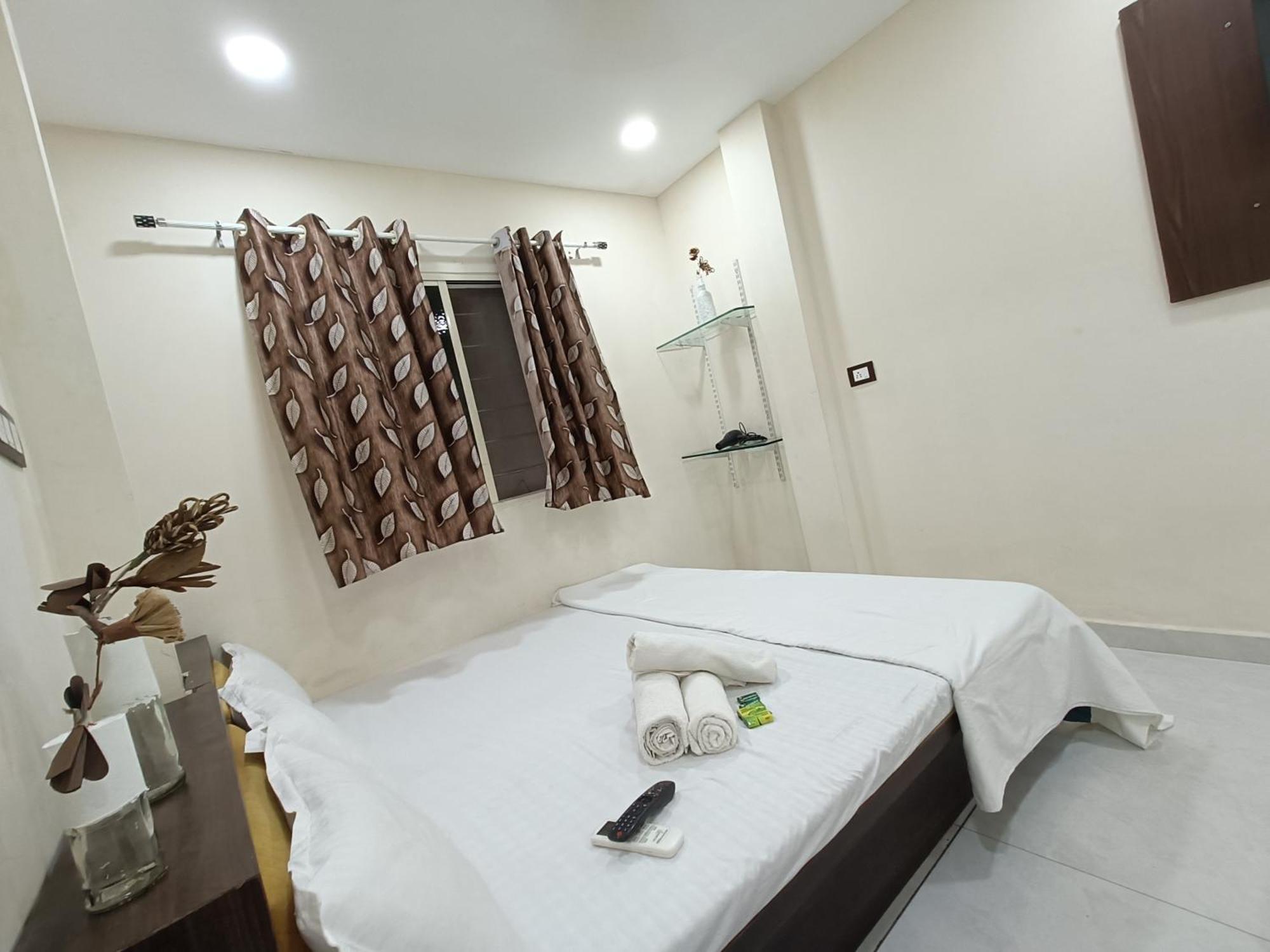 Ginger Hotels Ujjain Tower Kshipra Inn-Family Stay Airconditioned Hotel Exterior foto
