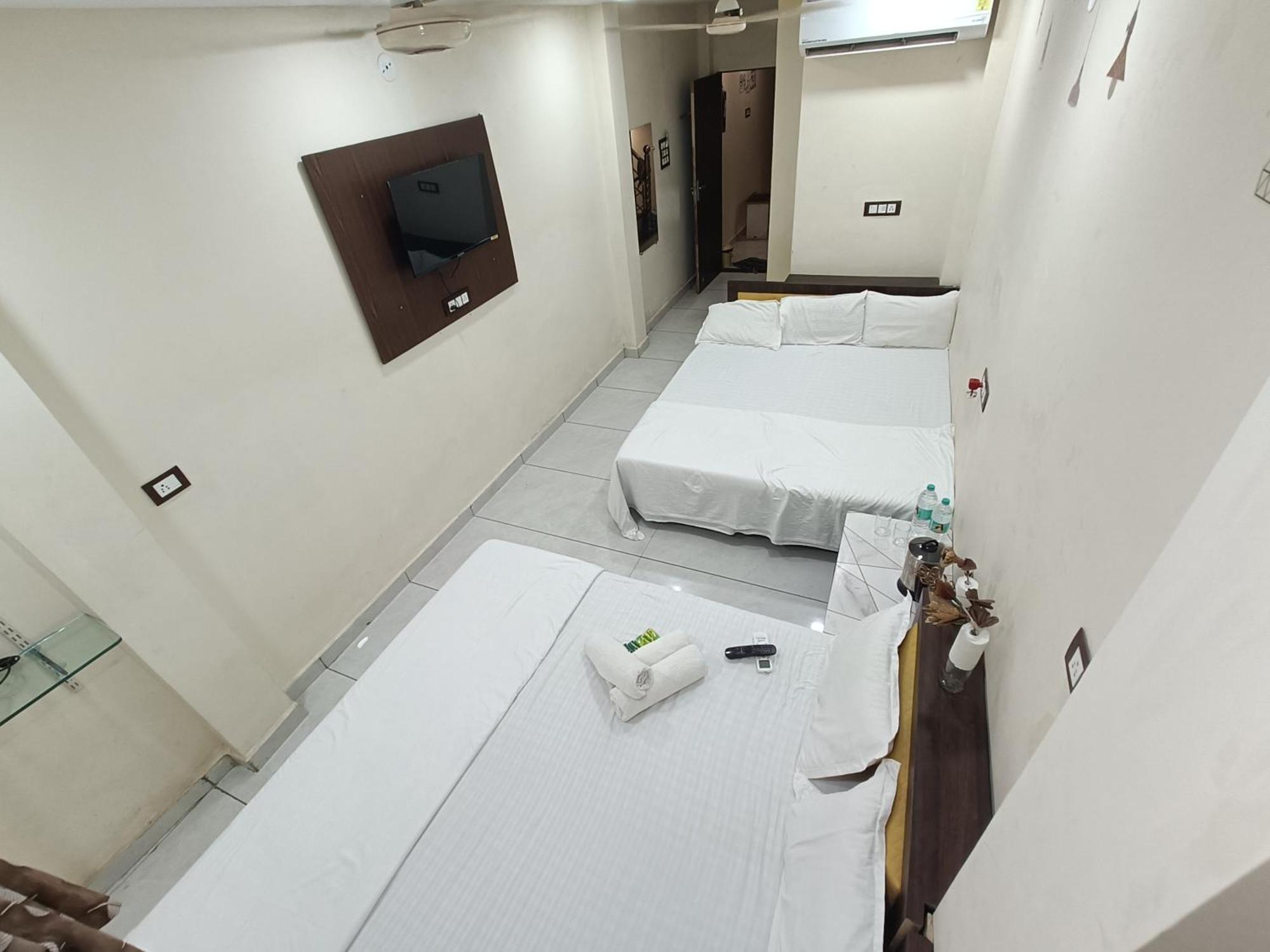 Ginger Hotels Ujjain Tower Kshipra Inn-Family Stay Airconditioned Hotel Exterior foto